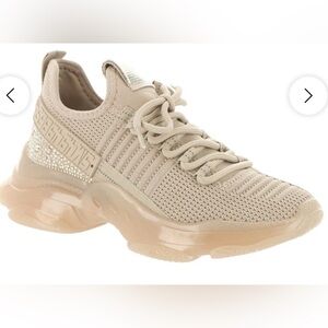 Steve Madden Maxima Blush multi-knit sneakers with rhinestone details. Size 7